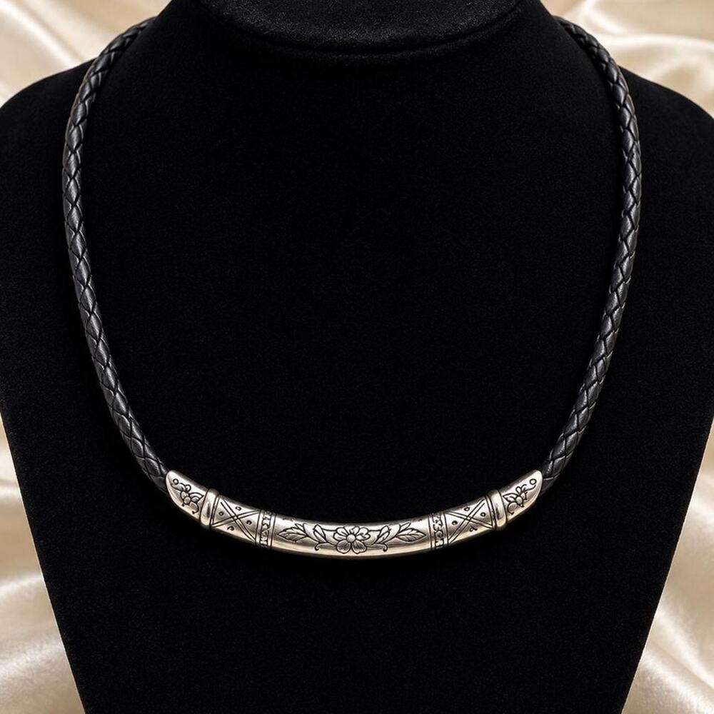 Discontinued Brighton City Necklace Floral Bar Black Braided Leather Silver Tone